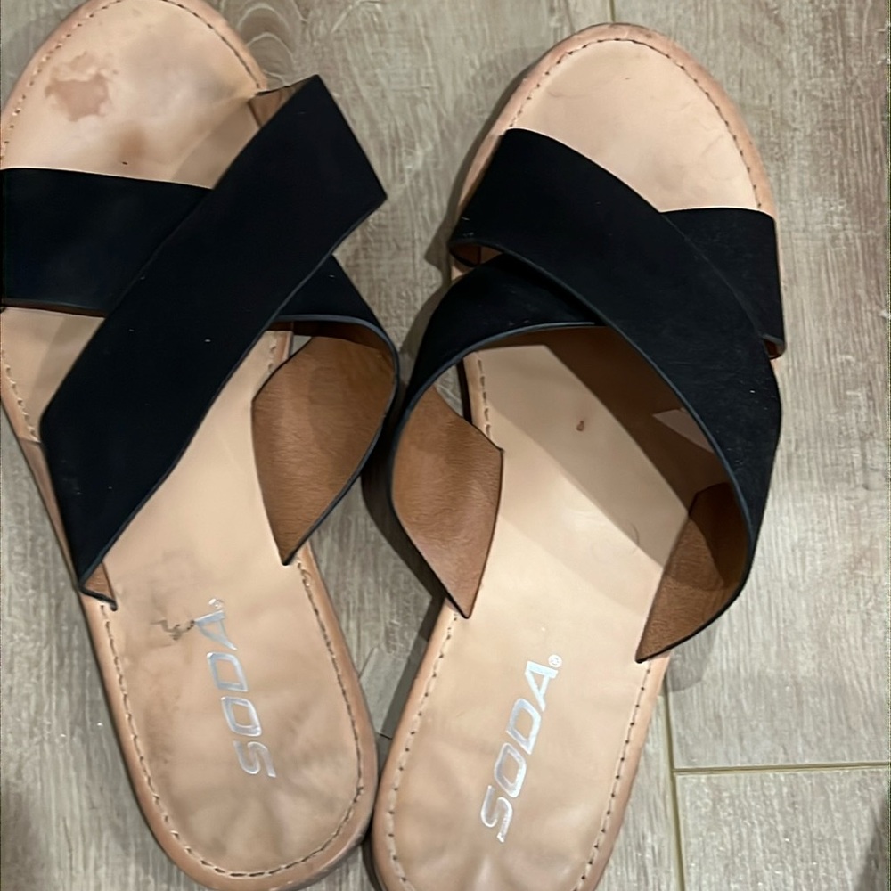 Soda slippers